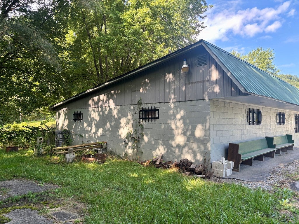 7993 R D Bailey Highway, Brenton, Wv, Usa - Photo 3