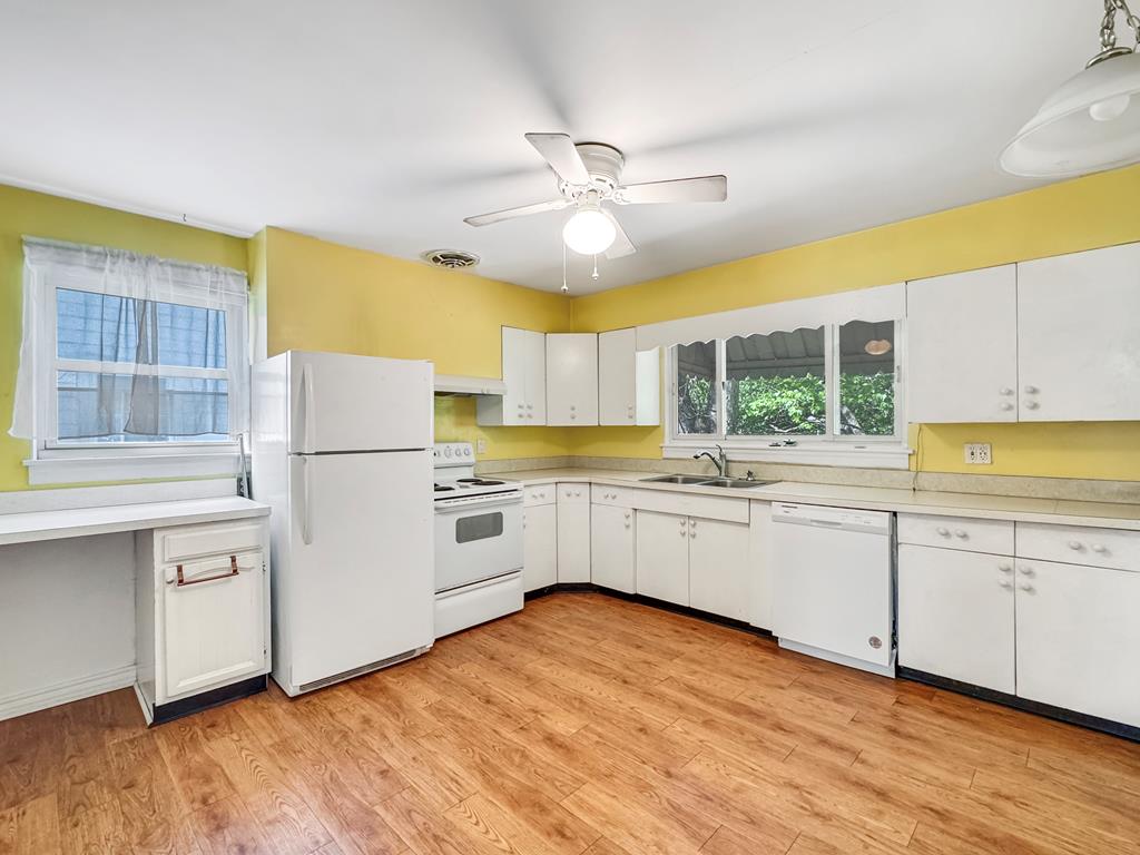214 Dorcas Ave, Beckley, West Virginia image 3