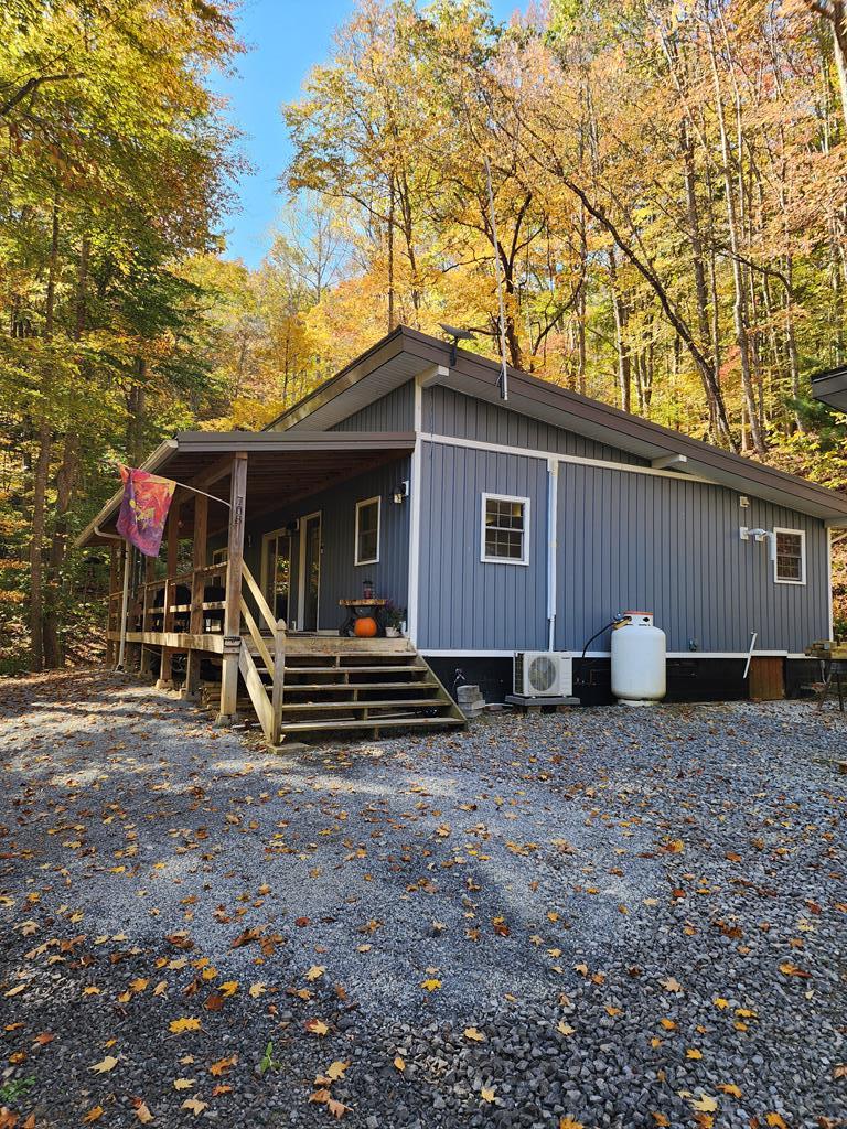 708 Blue Stone River Road, Jumping Branch, West Virginia image 2