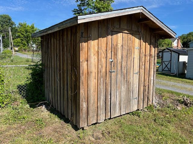 127 Calhoun Street, Alderson, West Virginia image 17