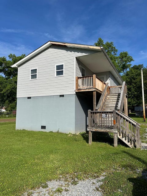 Homes For Sale - 326 Valley Avenue<br/> Rainelle, WV 25962