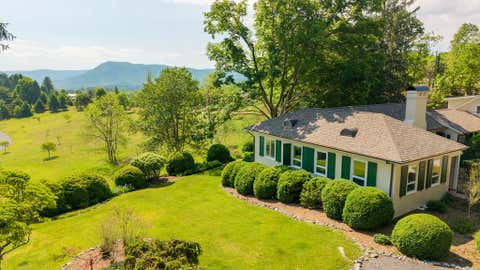 Homes For Sale - 129 Deerfield Rd<br/> Caldwell, WV 24925