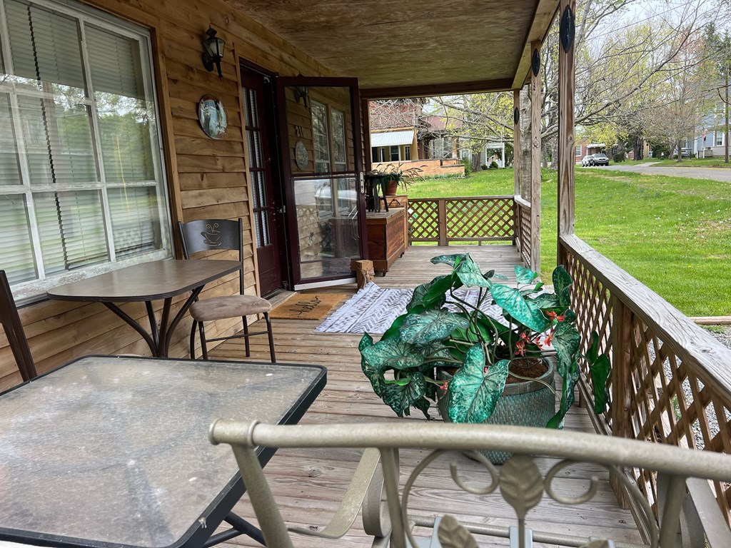 120 Wickham Street, Alderson, West Virginia image 23