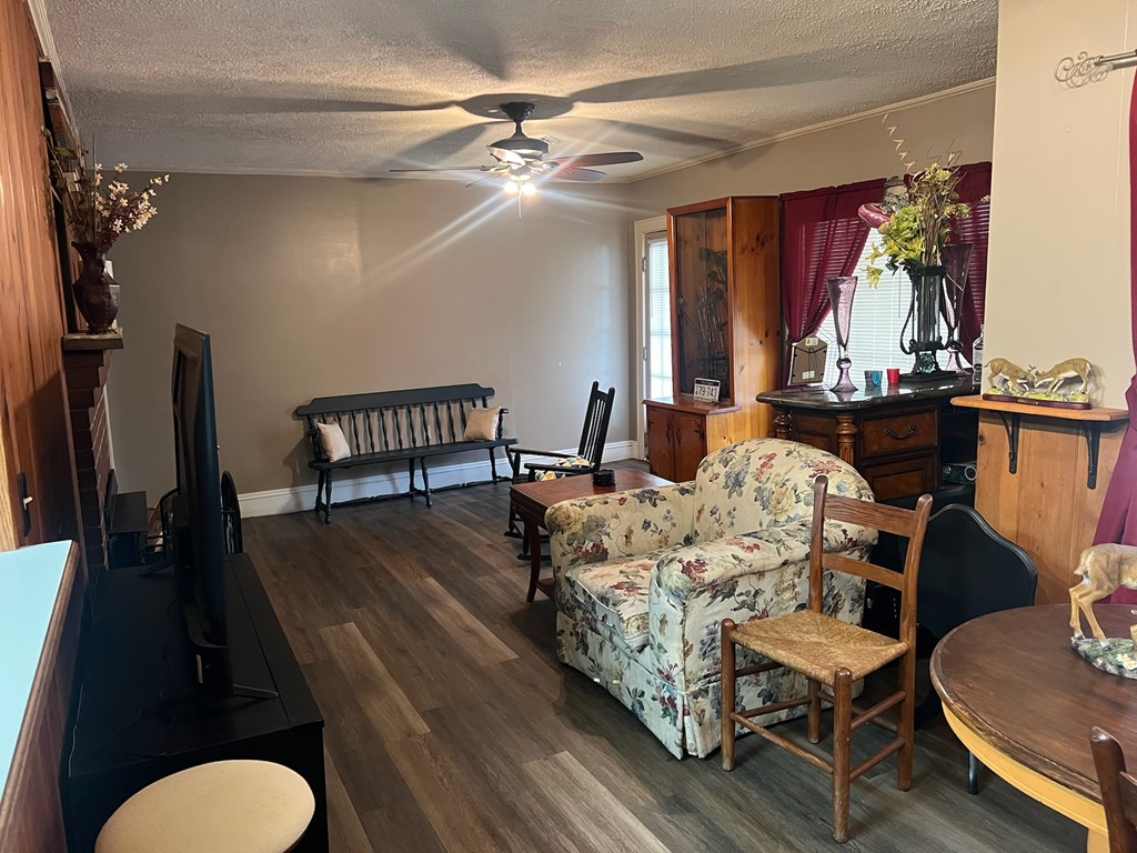 120 Wickham Street, Alderson, West Virginia image 2