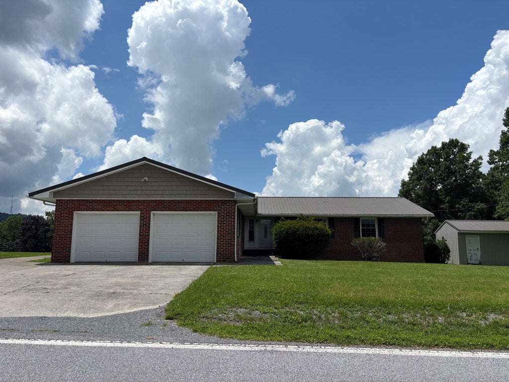 132 Flat Top Mountain Road - Photo 3
