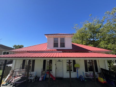 Homes For Sale - 307 Chestnut St<br/> Mabscott, WV 25871