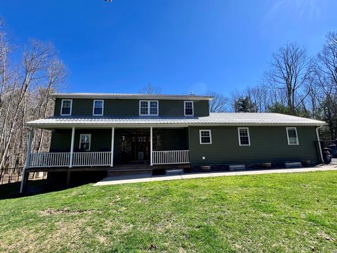 Homes For Sale - 842 Bennington Road<br/> Cool Ridge, WV 25825