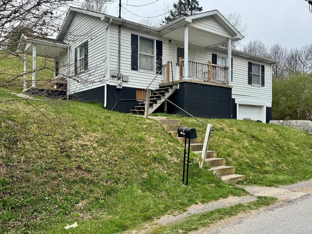 109 Caldwell St, Beckley, West Virginia image 2
