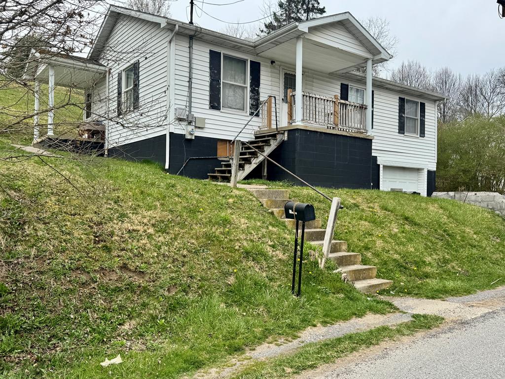 109 Caldwell St, Beckley, West Virginia image 1