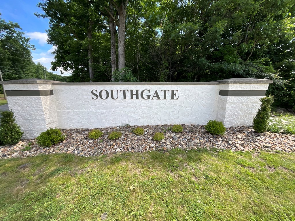 214 Brookiridge Drive - Photo 2