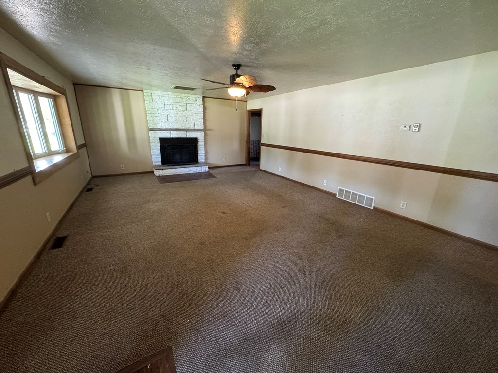 605 Roosevelt Street - Photo 3