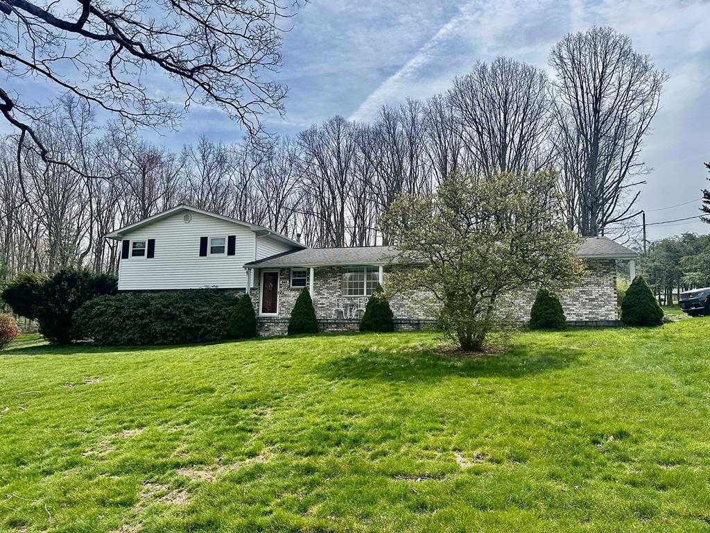 341 Division St, Shady Spring, West Virginia image 1