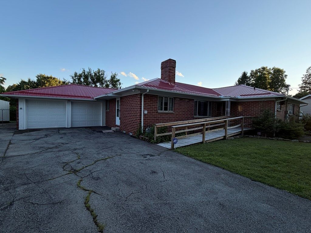 107 Travelers Lane - Photo 3