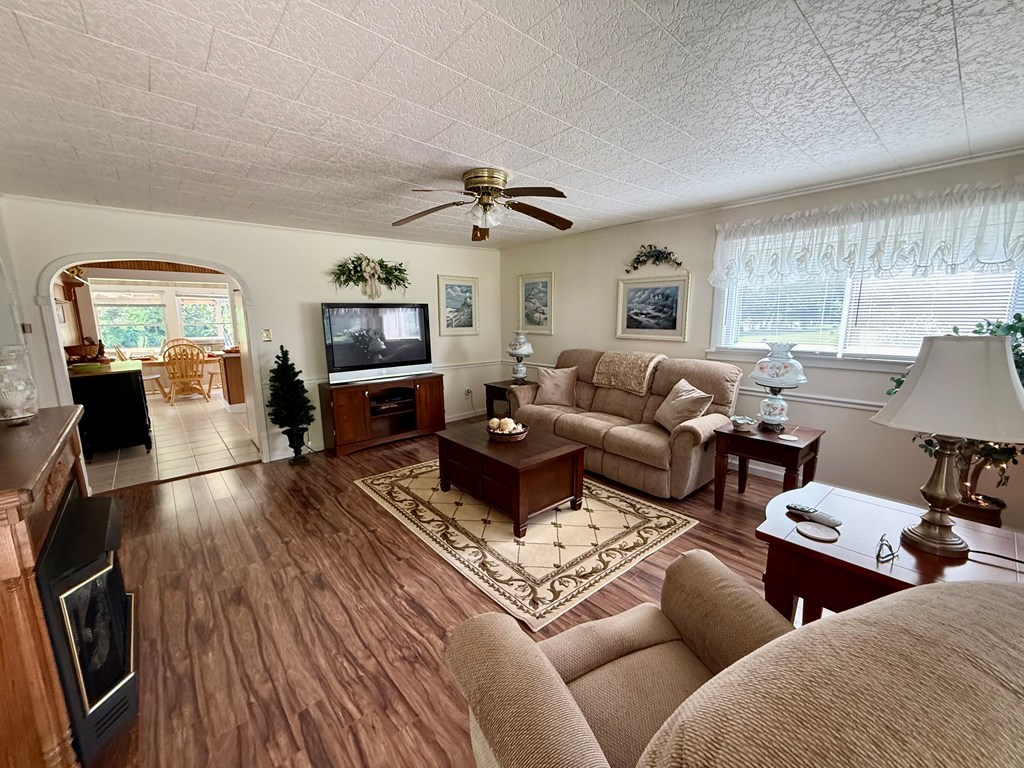 62 River Drive, Hinton, West Virginia image 18