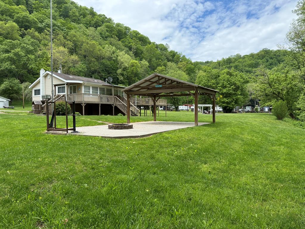 62 River Drive, Hinton, West Virginia image 4