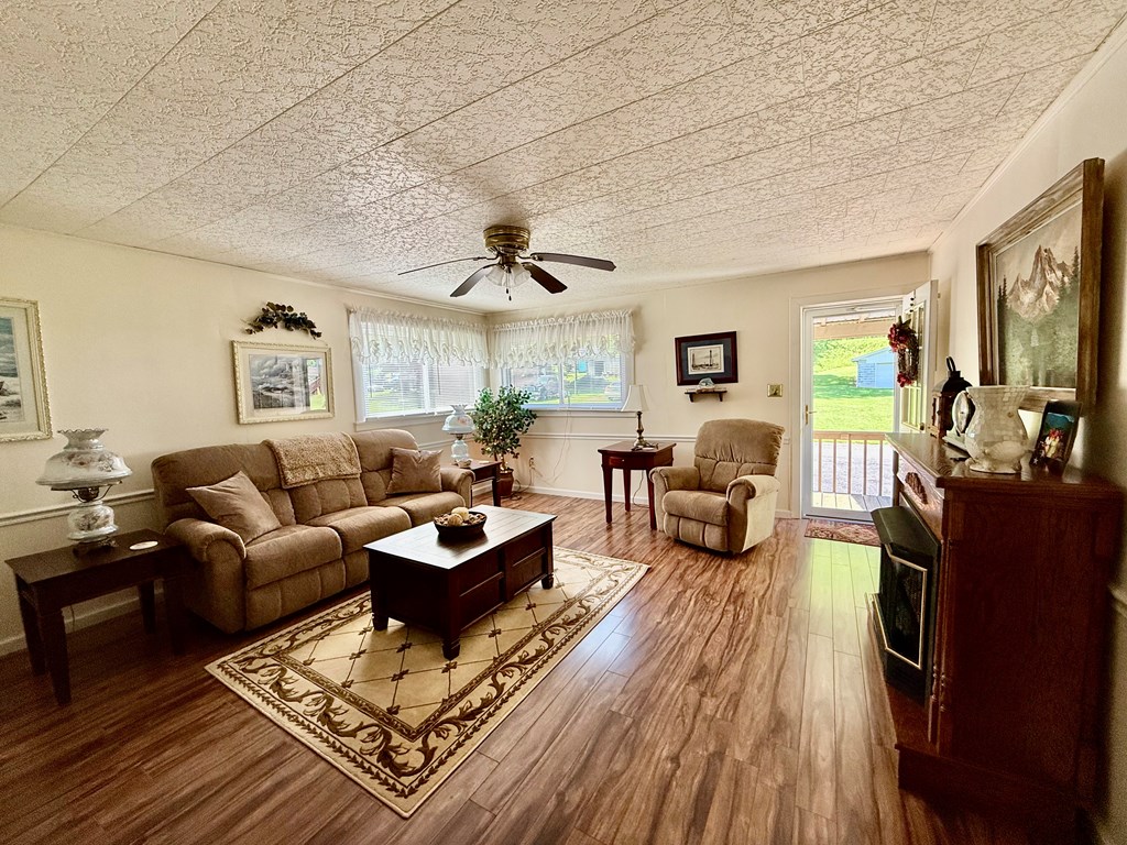 62 River Drive, Hinton, West Virginia image 17