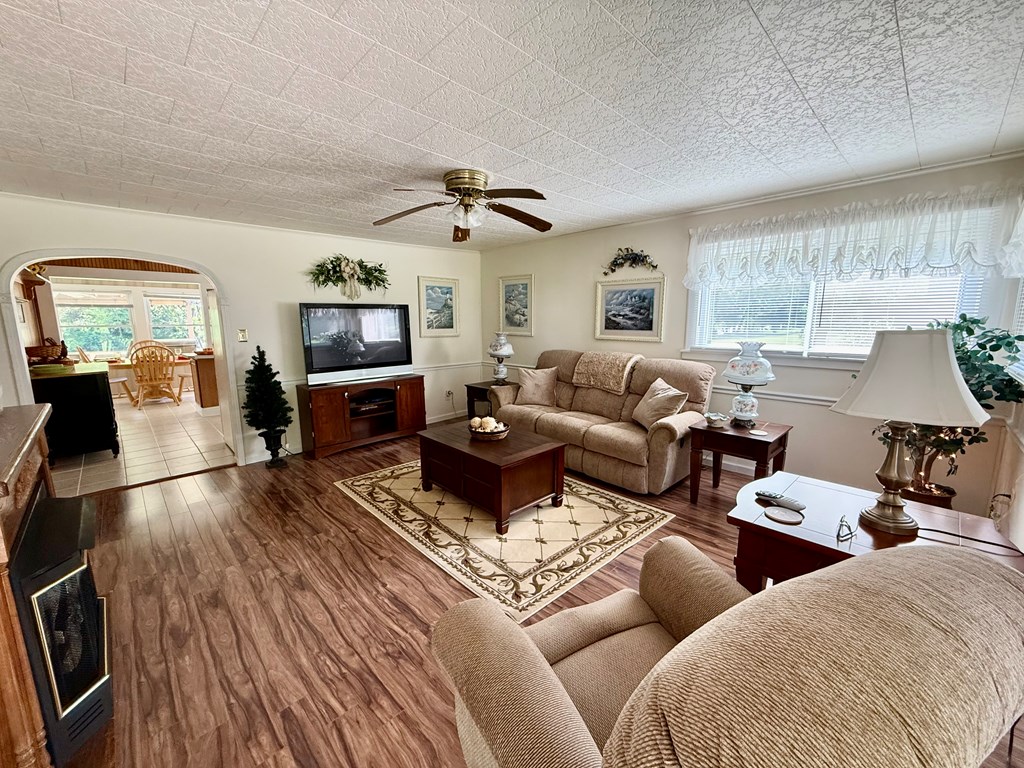 62 River Drive, Hinton, West Virginia image 19