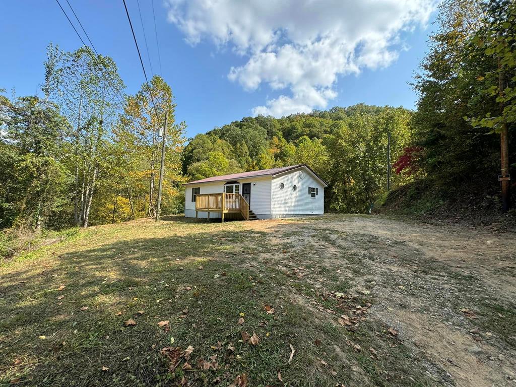 15265 R.d. Bailey Highway, Hanover, West Virginia image 1