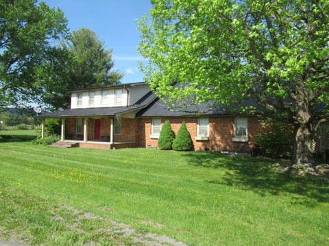 Homes For Sale - 15415 Midland Trail<br/> Crawley, WV 24931