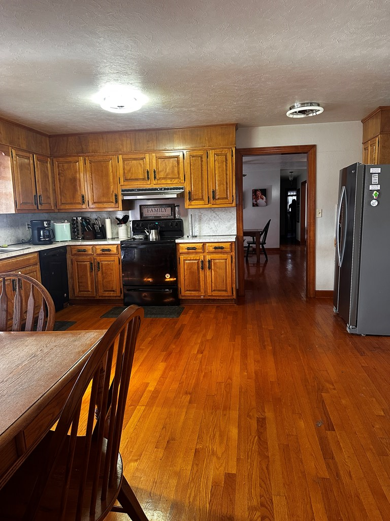 412 Orchard Ave, Beckley, West Virginia image 2