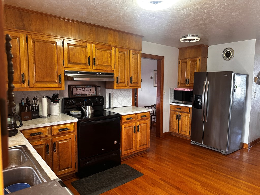 412 Orchard Ave, Beckley, West Virginia image 3