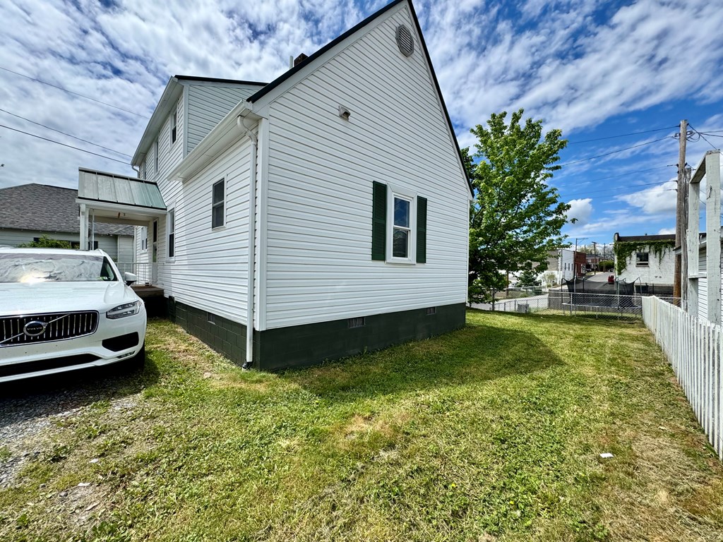 301 Burgess St, Beckley, West Virginia image 4