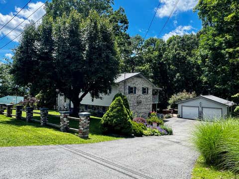 Homes For Sale - 134 Burning Tree Dr<br/> Beckley, WV 25801