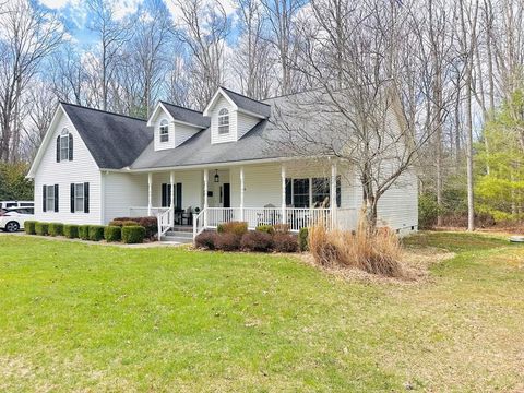 Homes For Sale - 128 March Chapel Ln<br/> Daniels, WV 25832