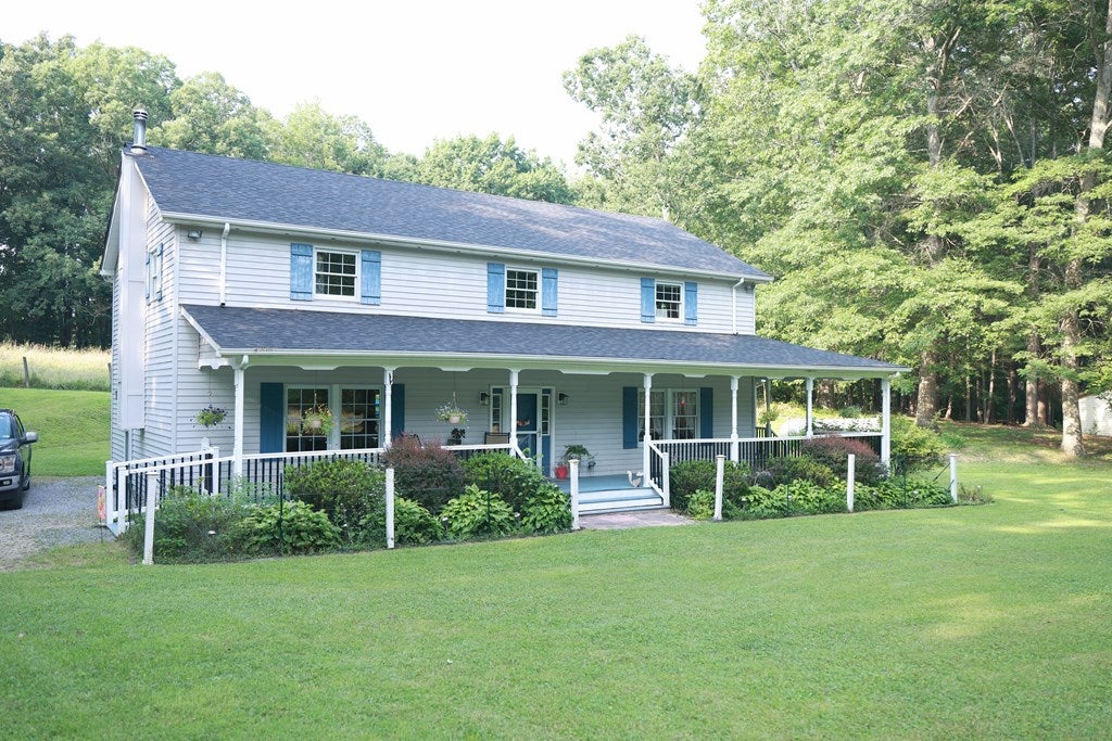 205 Elizabeth Kay Lane - Photo 2