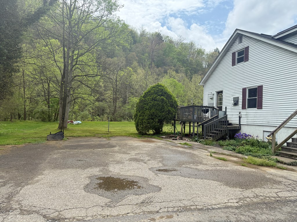 241 Sycamore Avenue, Pineville, West Virginia image 4