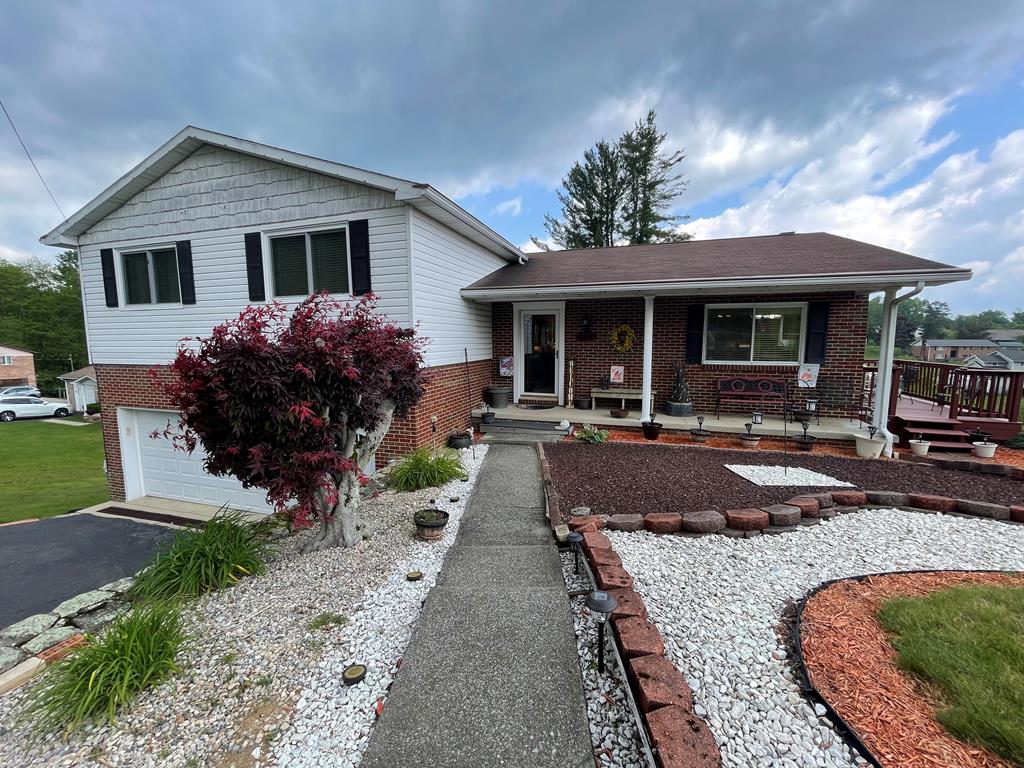 114 Sidney St, Beckley, West Virginia image 1