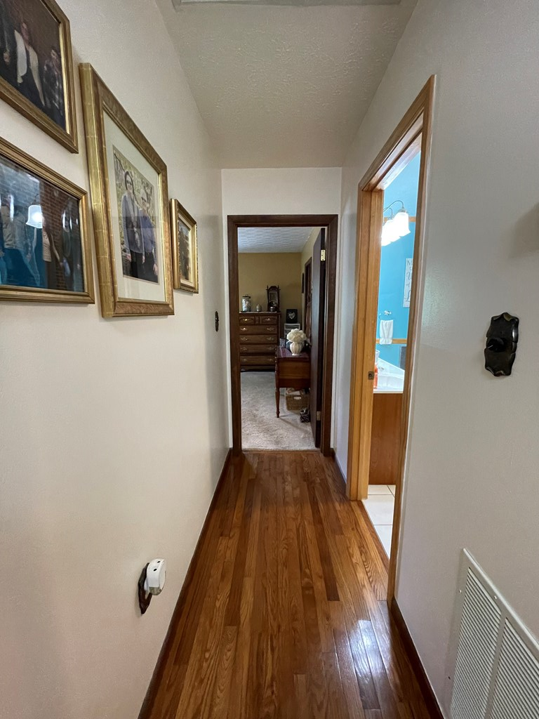 114 Sidney St, Beckley, West Virginia image 29