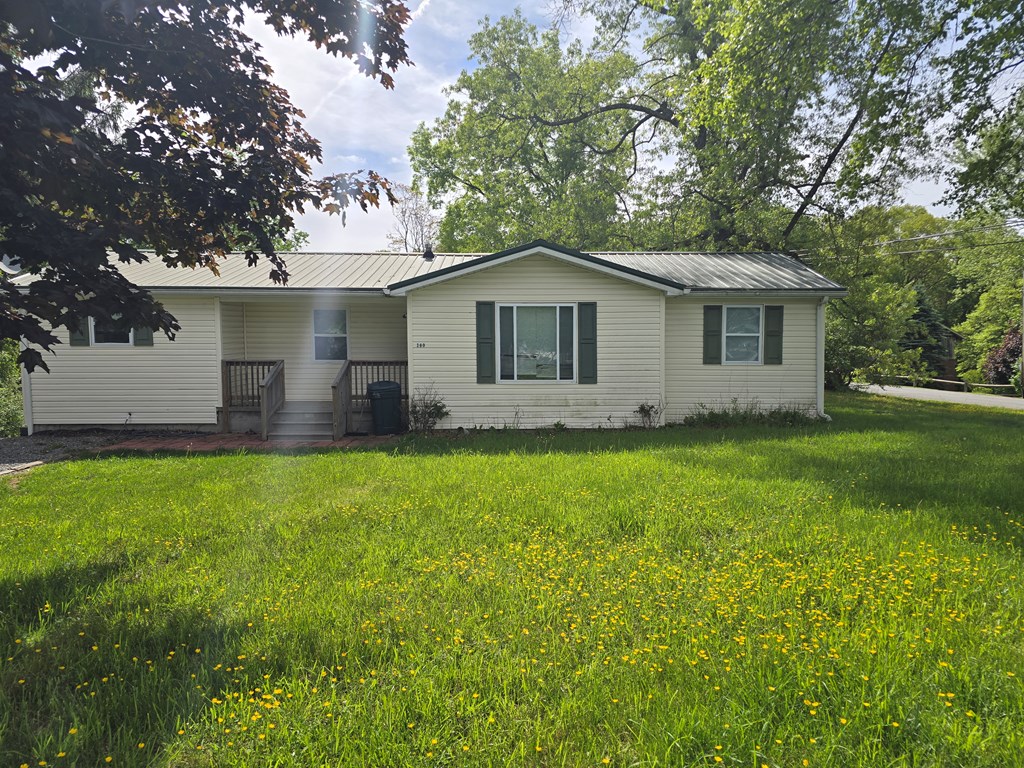 390 Circleview Dr, Beckley, West Virginia image 2