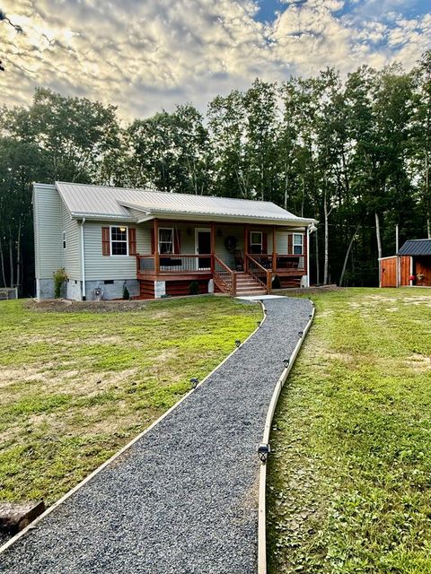 Homes For Sale - 380 Red Willow Road<br/> Cool Ridge, WV 25825