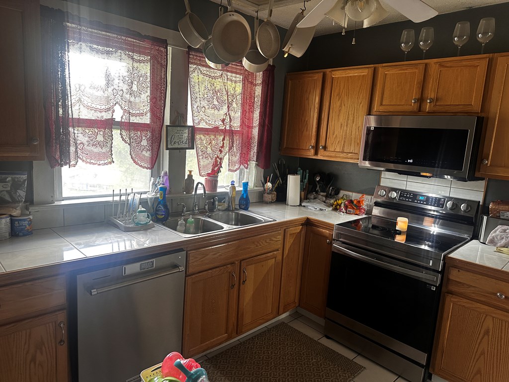 455 Midway Rd, Crab Orchard, West Virginia image 6