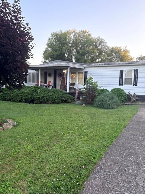 Homes For Sale - 106 Boley St<br/> Fayette County, Oak Hill, WV 25901