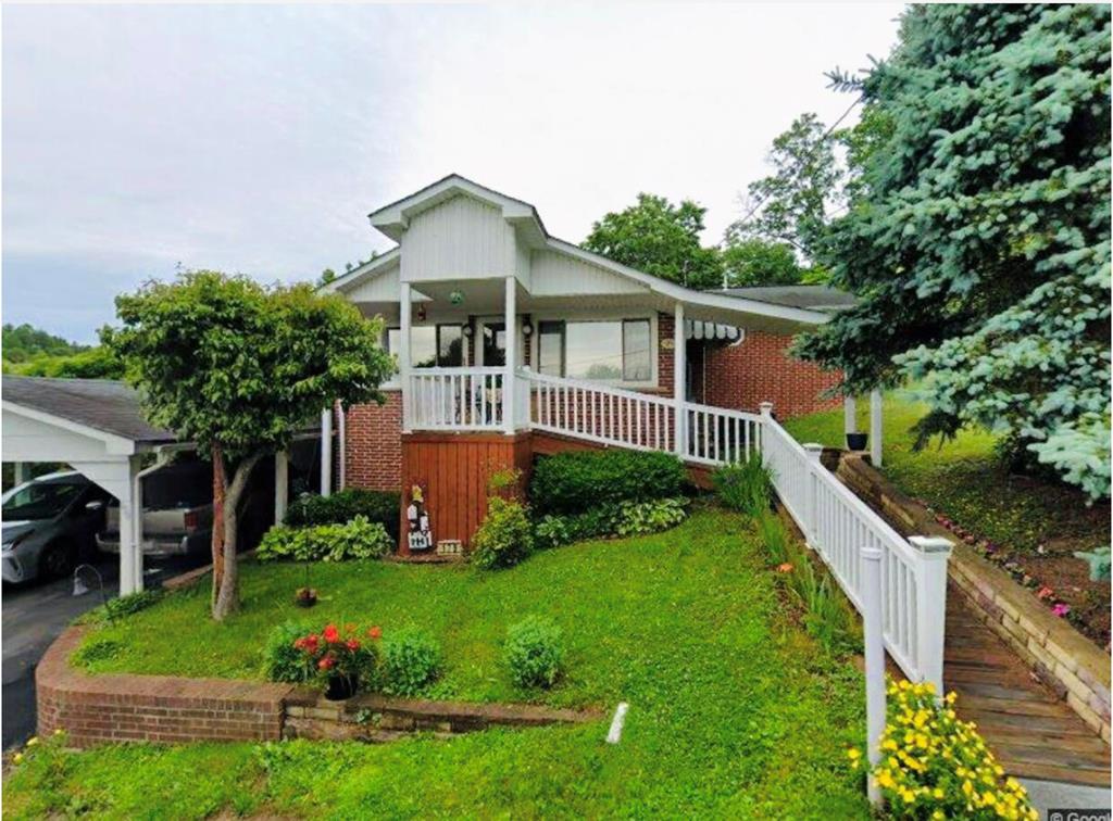 179 West St, Sophia, West Virginia image 1