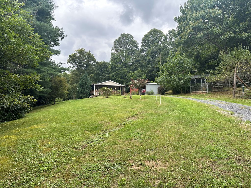 3060 Dempsey Road, Fayetteville, West Virginia image 2