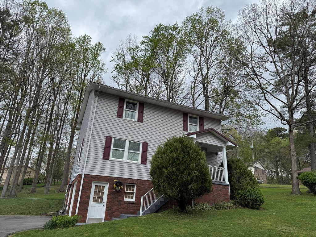 100 Cardinal Ln, Beckley, West Virginia image 2