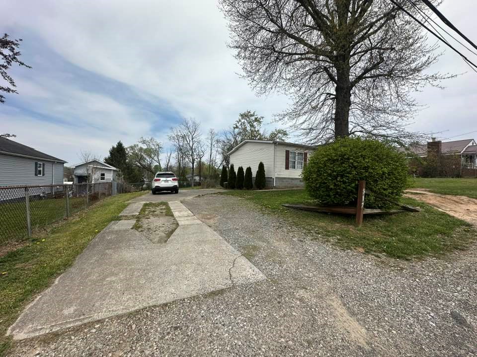 517 Terry Avenue, Oak Hill, West Virginia image 4