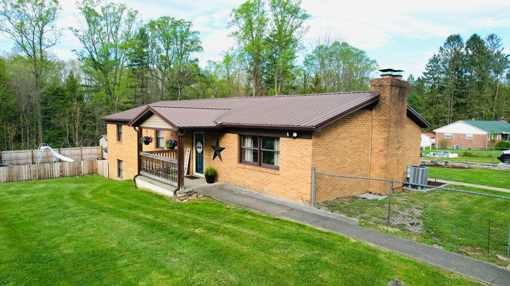 197 Industrial Dr, Oak Hill, West Virginia image 7