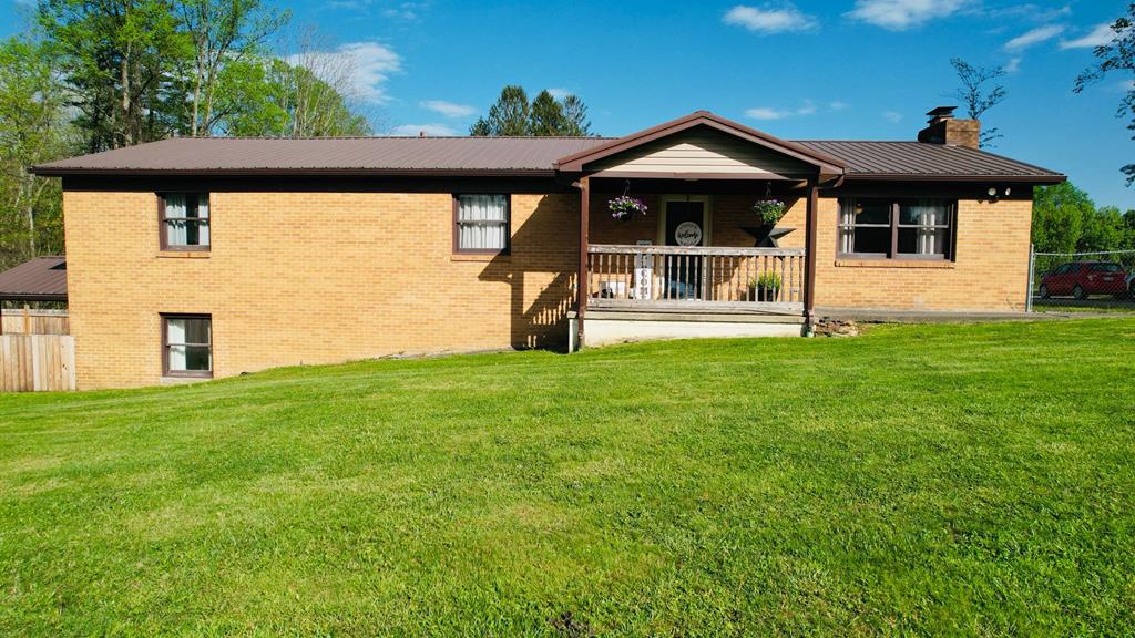 197 Industrial Dr, Oak Hill, West Virginia image 6