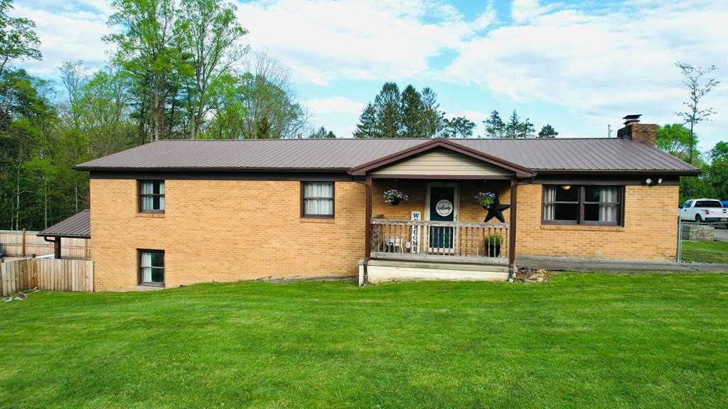 197 Industrial Dr, Oak Hill, West Virginia image 1