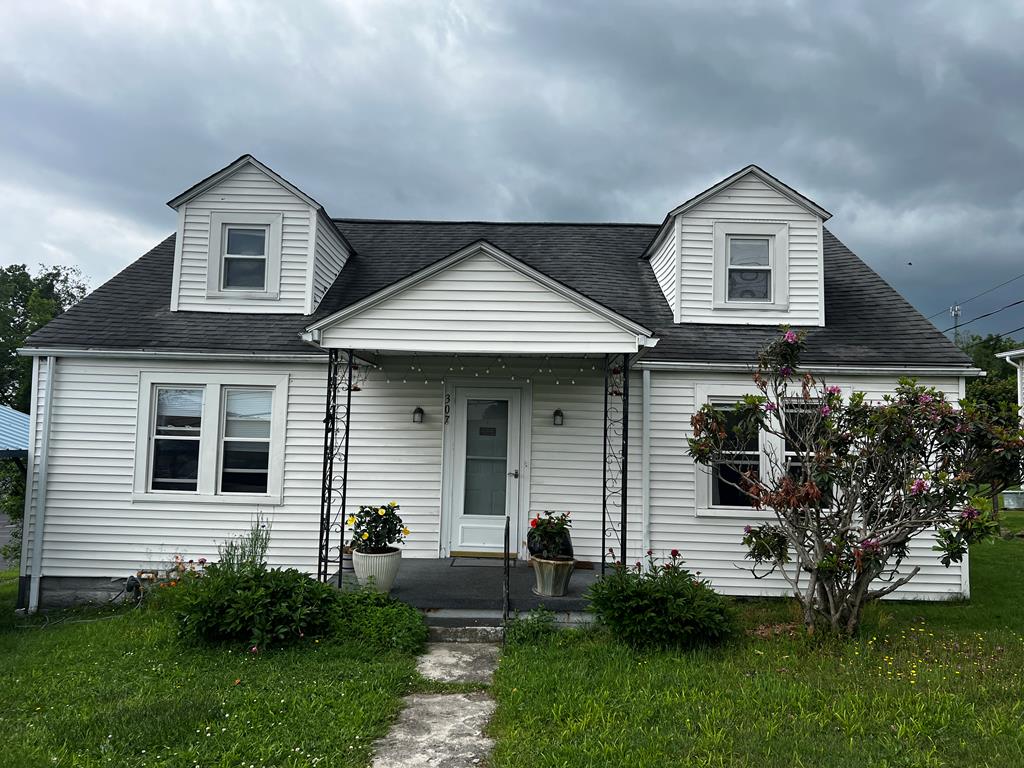 307 Thornton Avenue, Princeton, West Virginia image 1