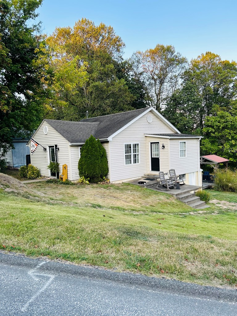 130 2nd Avenue, Oak Hill, West Virginia image 2