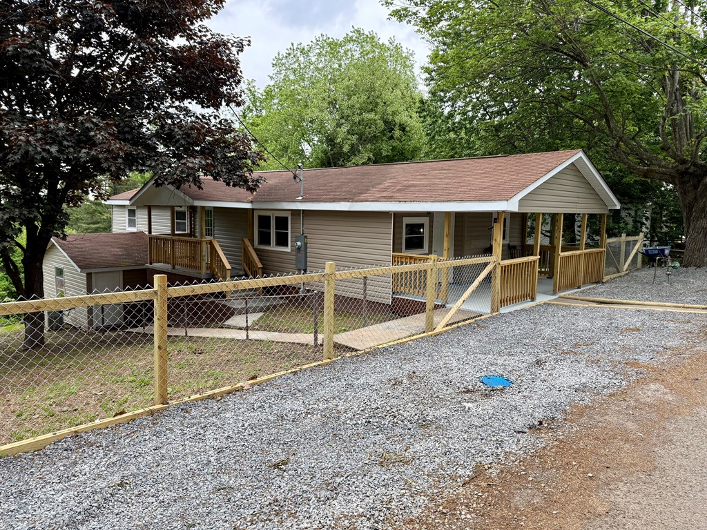 194 Haymarket Dr, Beckley, West Virginia image 4