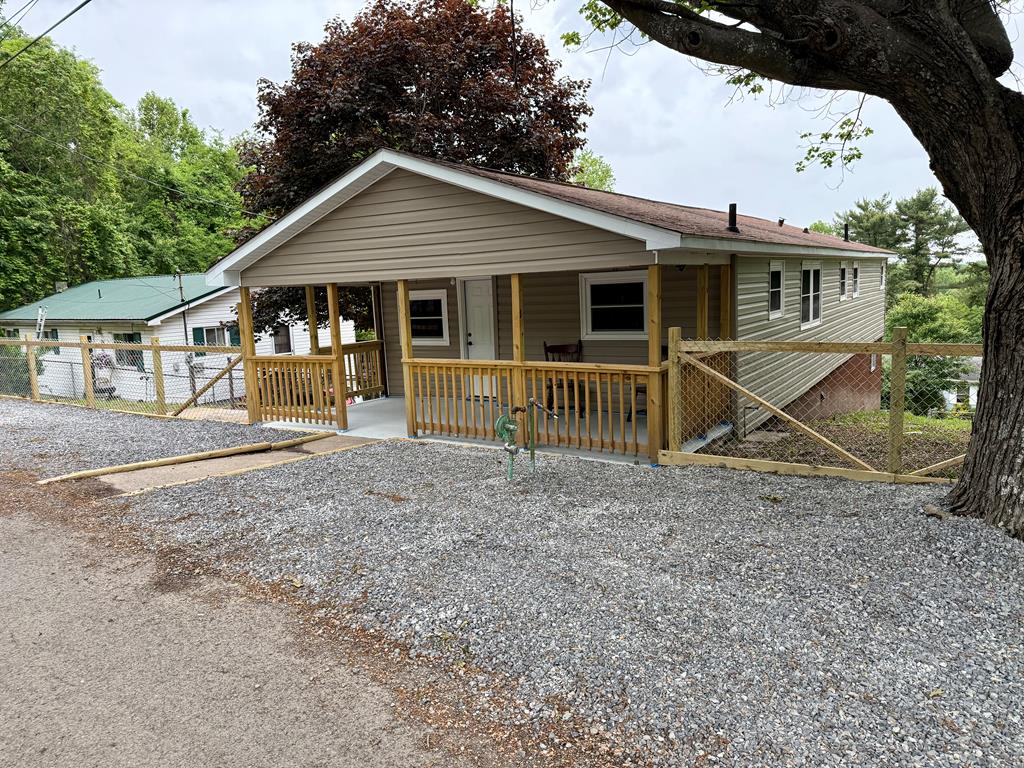 194 Haymarket Dr, Beckley, West Virginia image 1