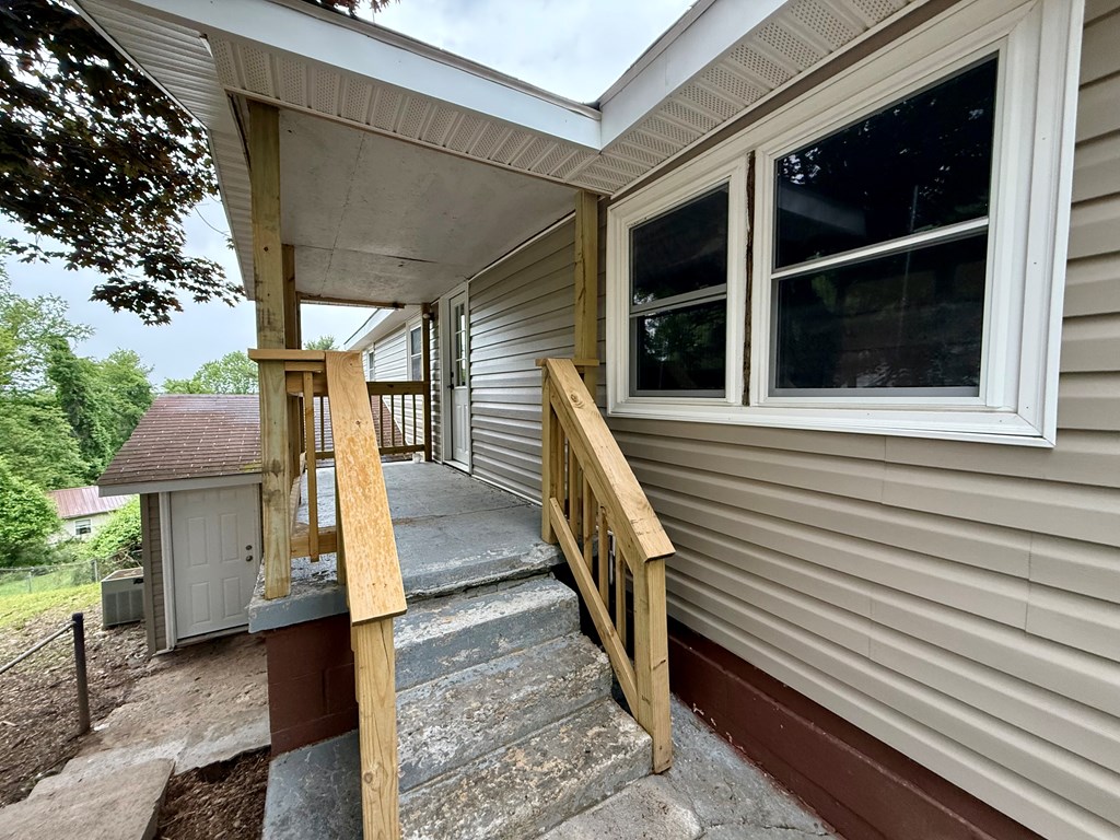 194 Haymarket Dr, Beckley, West Virginia image 6