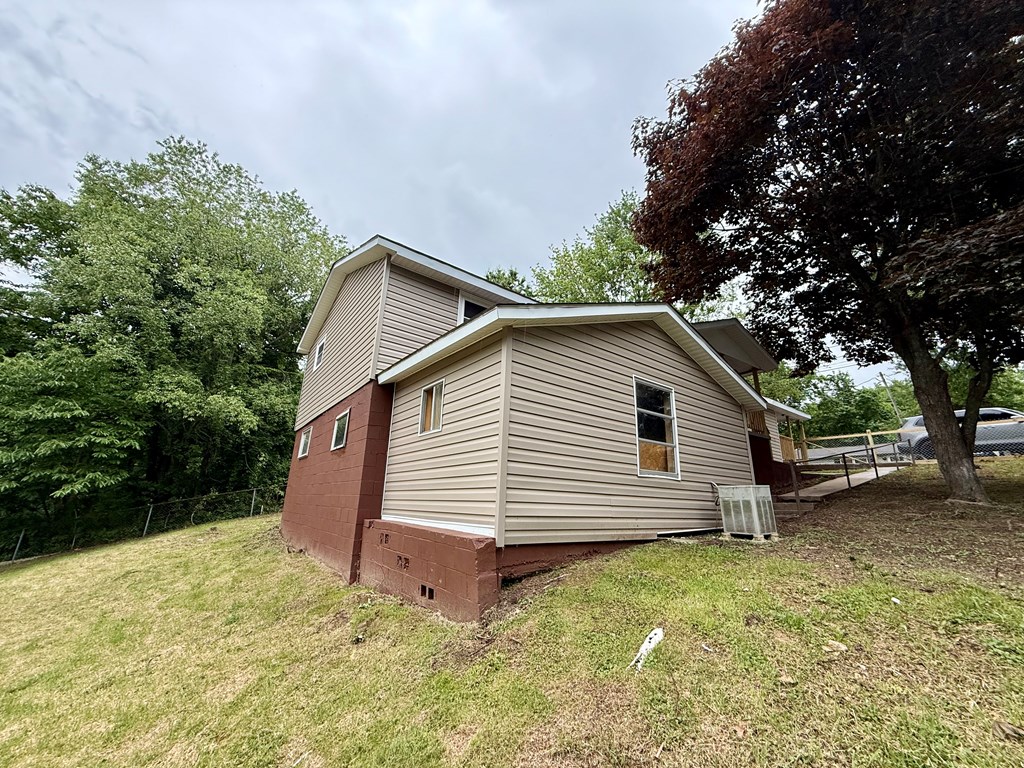 194 Haymarket Dr, Beckley, West Virginia image 9