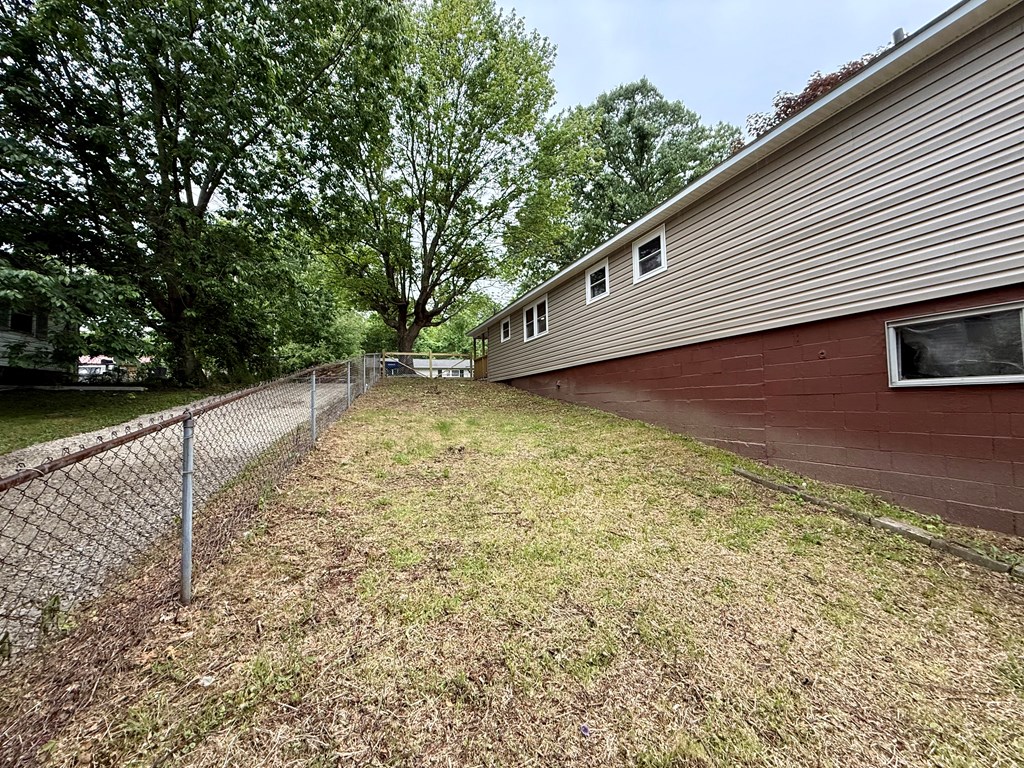 194 Haymarket Dr, Beckley, West Virginia image 11